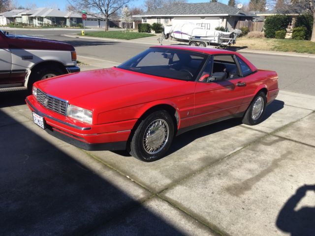 1991 red Cadillac Allante conv/with hardtop