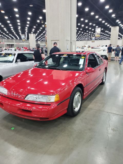 1991 Red Ford Thunderbird Coupe