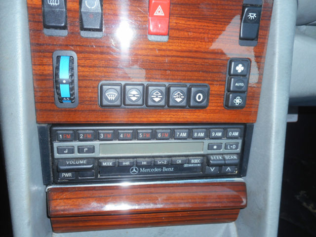 1991 Black Mercedes-Benz S-Class sedan