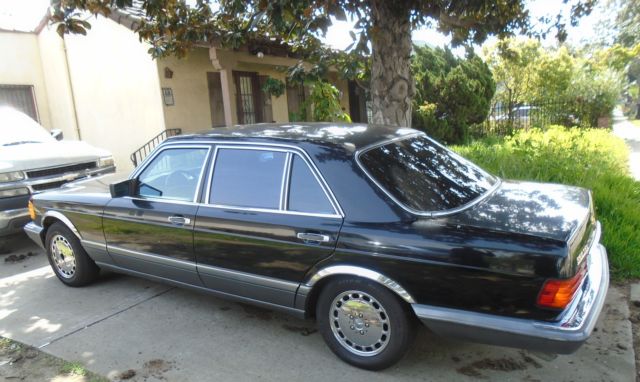 1991 Black Mercedes-Benz S-Class sedan