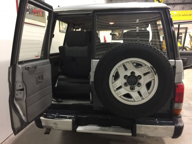 1900 Gray Toyota Land Cruiser SUV