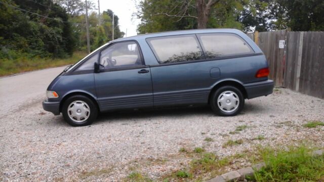1991 Blue Toyota Previa 3 Door Mini Van