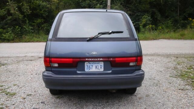 1991 Blue Toyota Previa 3 Door Mini Van