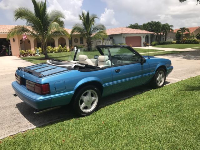 1992 Bimini Blue Ford Mustang Convertible