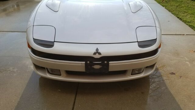 1992 Pearl White Mitsubishi 3000GT Coupe
