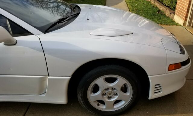 1992 Pearl White Mitsubishi 3000GT Coupe