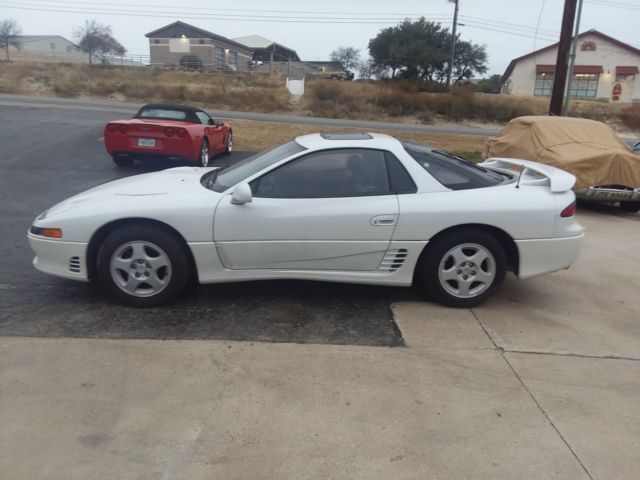 1992 White Mitsubishi 3000GT Hatchback