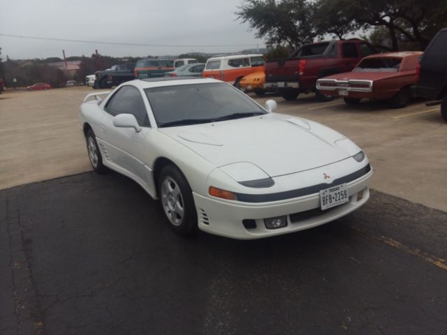 1992 White Mitsubishi 3000GT Hatchback