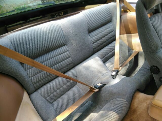 1992 White Nissan 300ZX Coupe