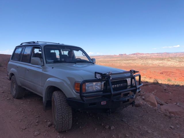 1992 Tan Toyota Land Cruiser SUV