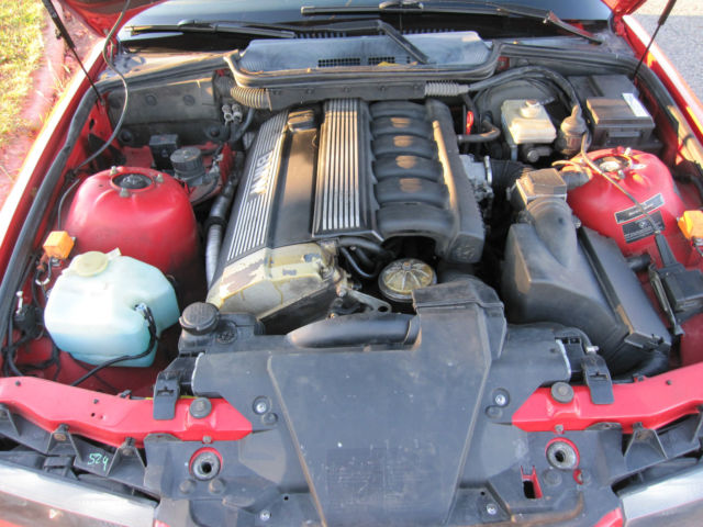 1992 Red BMW 3-Series Coupe