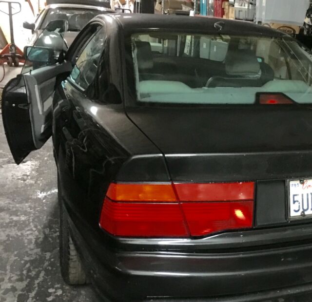 1992 Gray BMW 8-Series Coupe