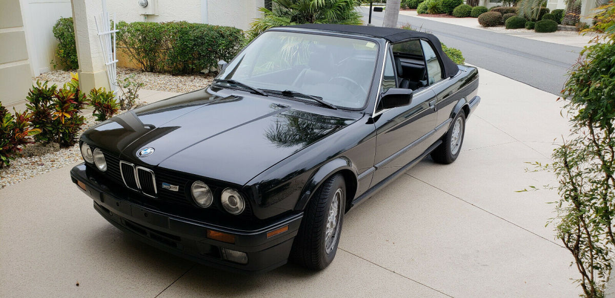 1992 Black BMW 3-Series Convertible