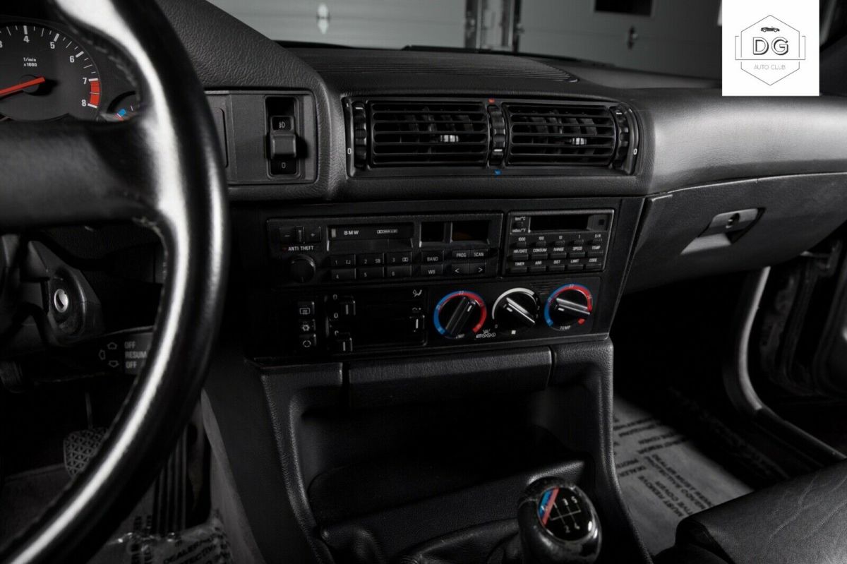 1992 Black BMW M5 Sedan