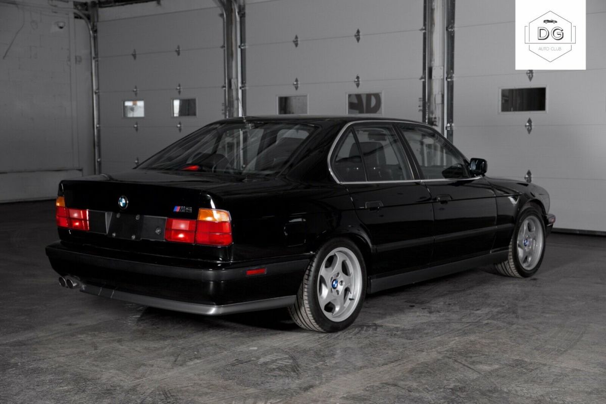 1992 Black BMW M5 Sedan