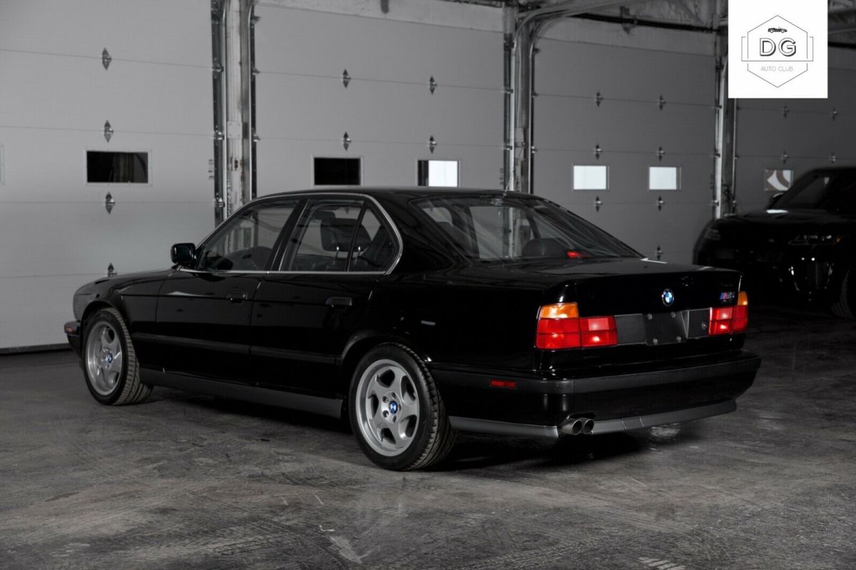 1992 Black BMW M5 Sedan