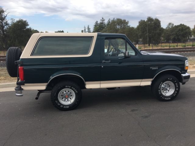 1992 Green Ford Bronco SUV