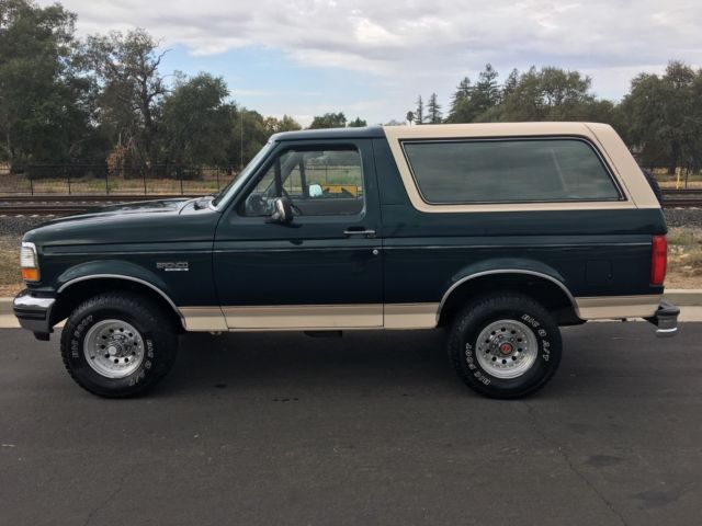 1992 Green Ford Bronco SUV