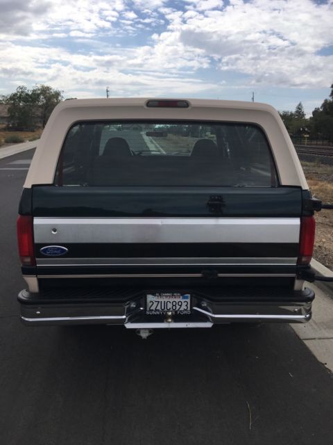 1992 Green Ford Bronco SUV
