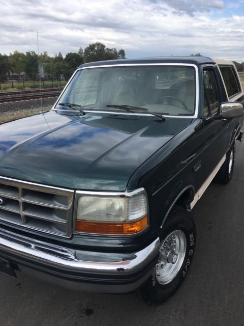 1992 Green Ford Bronco SUV