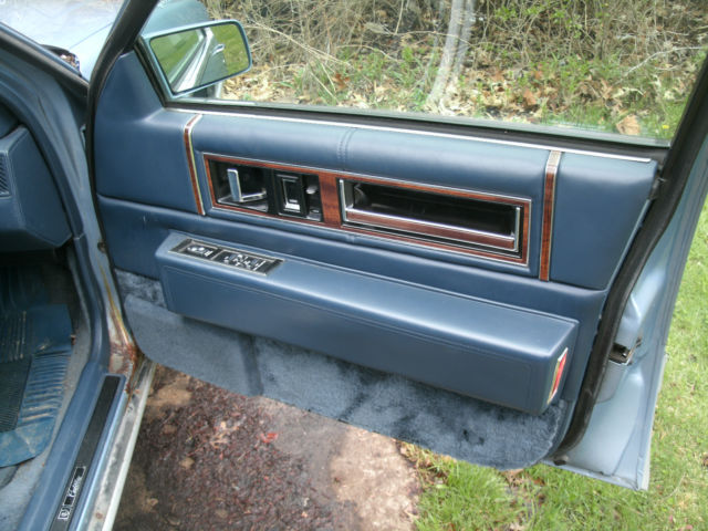 1992 Green Cadillac DeVille Sedan
