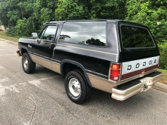 1992 Black Dodge Ramcharger SUV