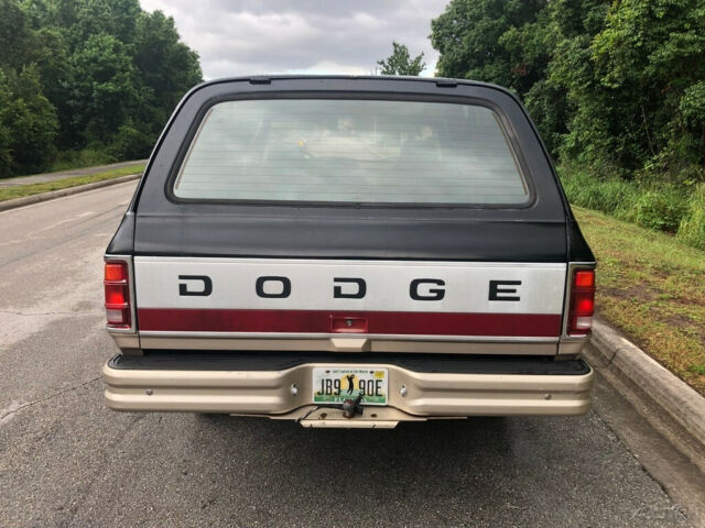 1992 Black Dodge Ramcharger SUV