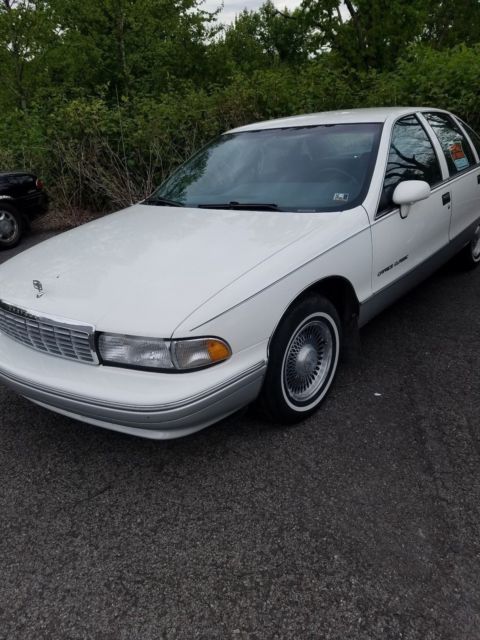 1992 White Chevrolet Capriceold Sedan