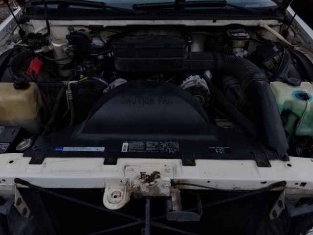 1992 White Chevrolet Capriceold Sedan