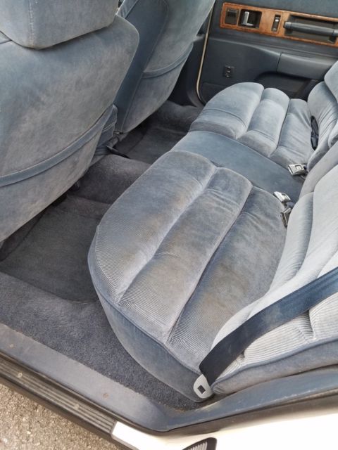 1992 White Chevrolet Capriceold Sedan