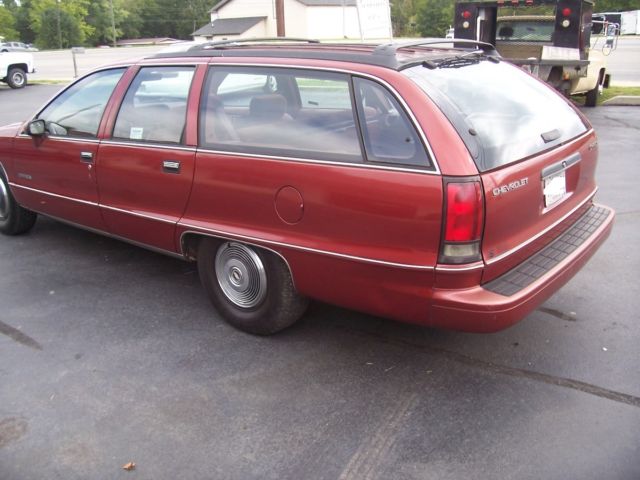 1992 Burgundy Chevrolet Capriceold Wagon