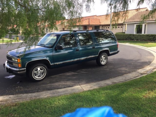 1992 Brown Chevrolet Suburban SUV