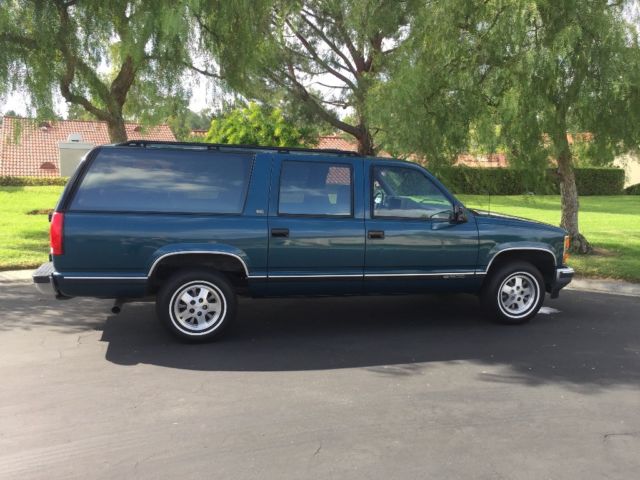 1992 Brown Chevrolet Suburban SUV