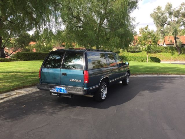 1992 Brown Chevrolet Suburban SUV