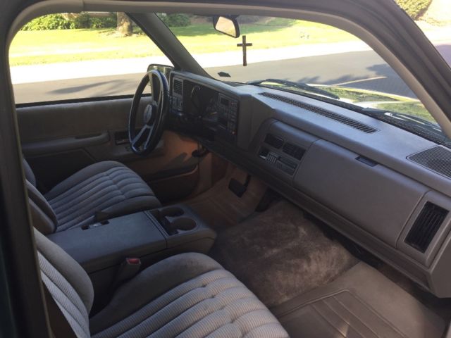 1992 Brown Chevrolet Suburban SUV