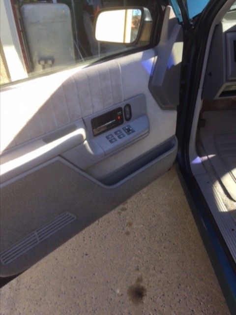 1992 Brown Chevrolet Suburban SUV