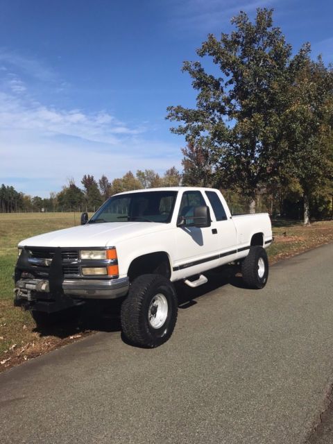 1992 White Chevrolet C/K Pickup 1500 Extended Cab Pickup