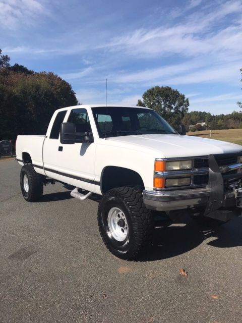 1992 White Chevrolet C/K Pickup 1500 Extended Cab Pickup
