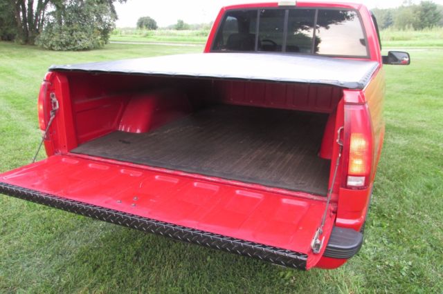 1992 RED Chevrolet C/K Pickup 1500 Standard Cab Pickup