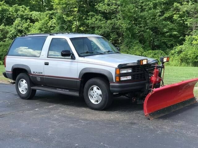 1992 Silver Chevrolet Blazer SUV