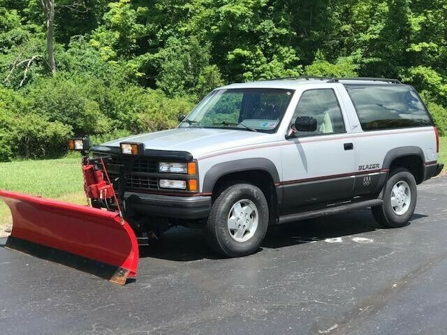 1992 Silver Chevrolet Blazer SUV