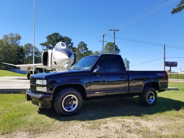 1992 Black Chevrolet C/K Pickup 1500 Standard Cab Pickup