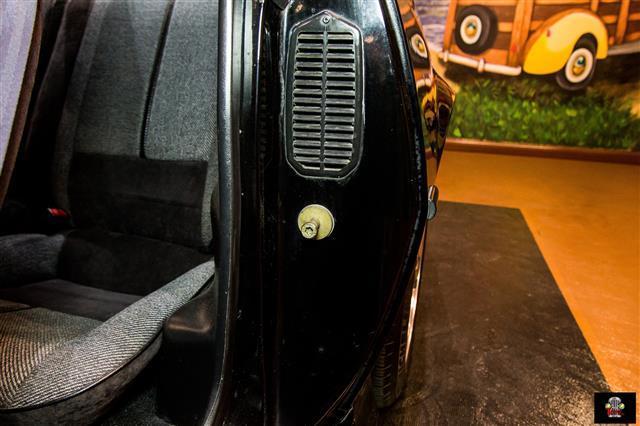 1992 Black Chevrolet Camaro --