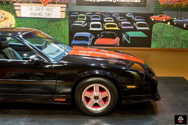 1992 Black Chevrolet Camaro --