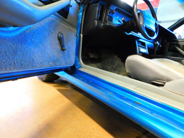 1992 Blue Chevrolet Camaro Coupe