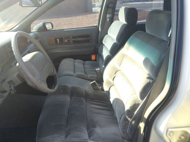 1992 White Chevrolet Capriceold Sedan