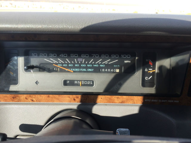 1992 White Chevrolet Capriceold Sedan