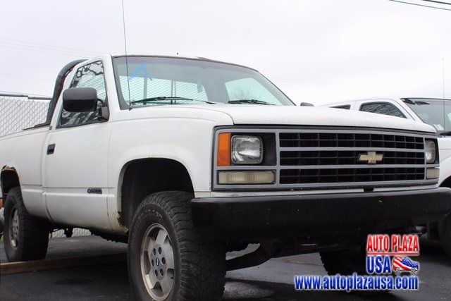 1992 -- Chevrolet C/K Pickup 1500 2D Standard Cab