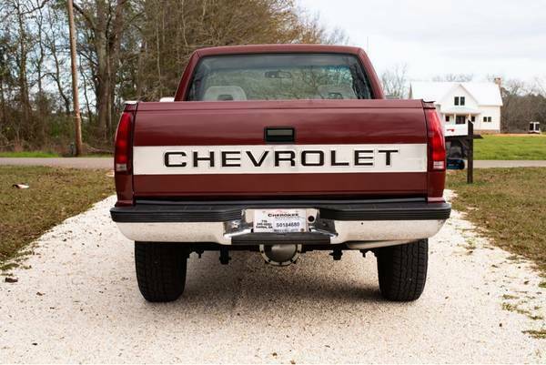 1992 Red Chevrolet C/K Pickup 1500 Standard Cab Pickup