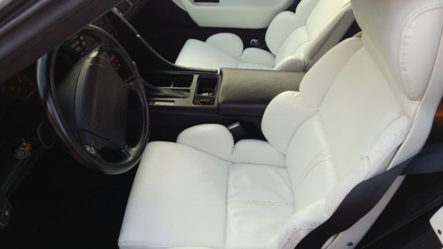 1992 White Chevrolet Corvette Convertible